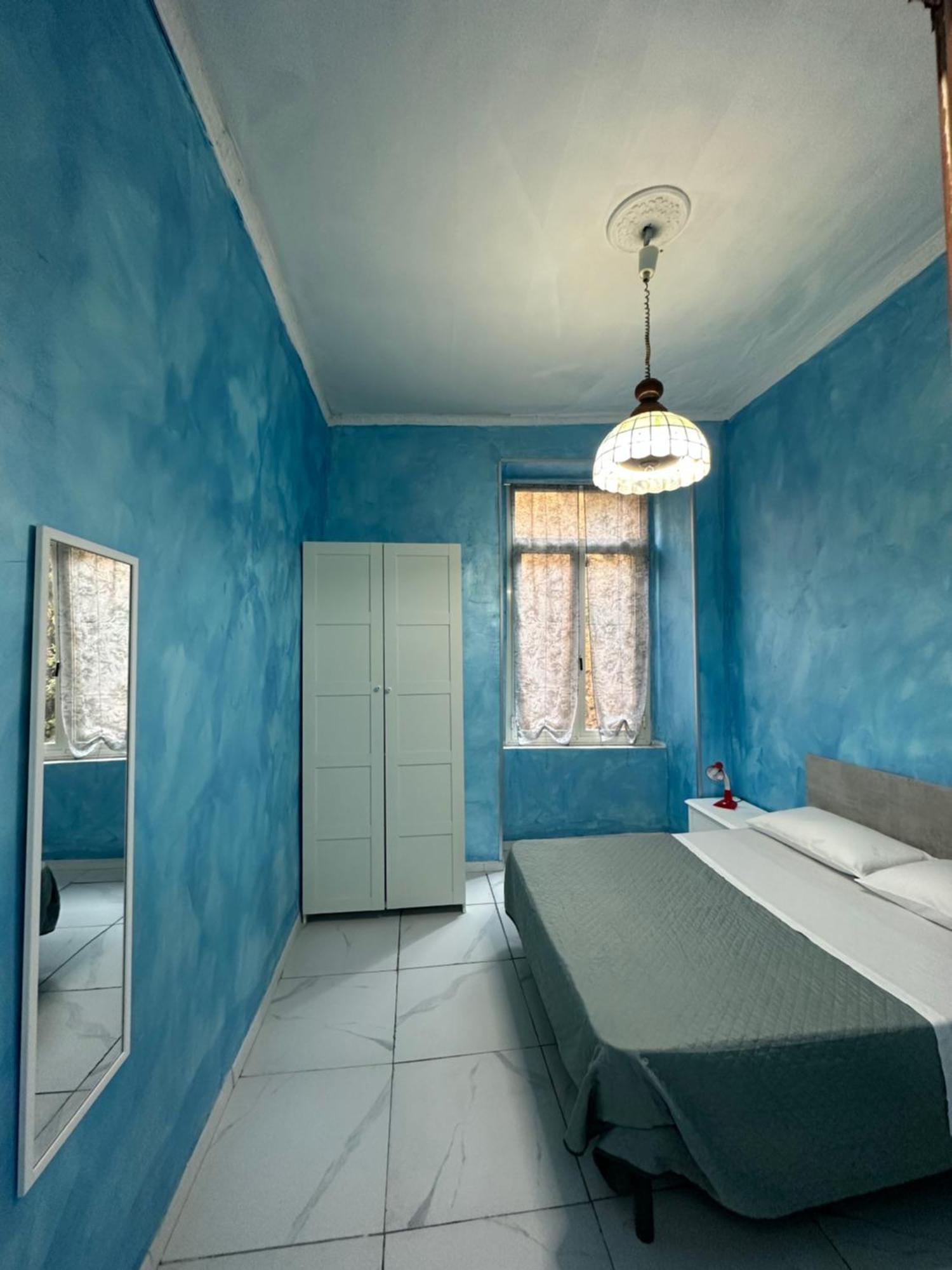 Holiday House Clara&Vincenzo เนเปิลส์ ภายนอก รูปภาพ