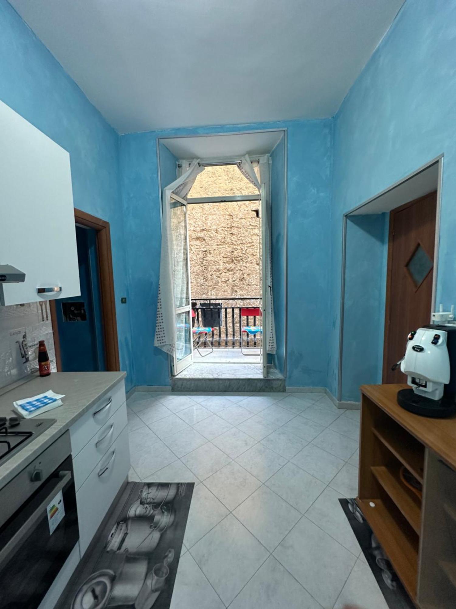 Holiday House Clara&Vincenzo เนเปิลส์ ภายนอก รูปภาพ